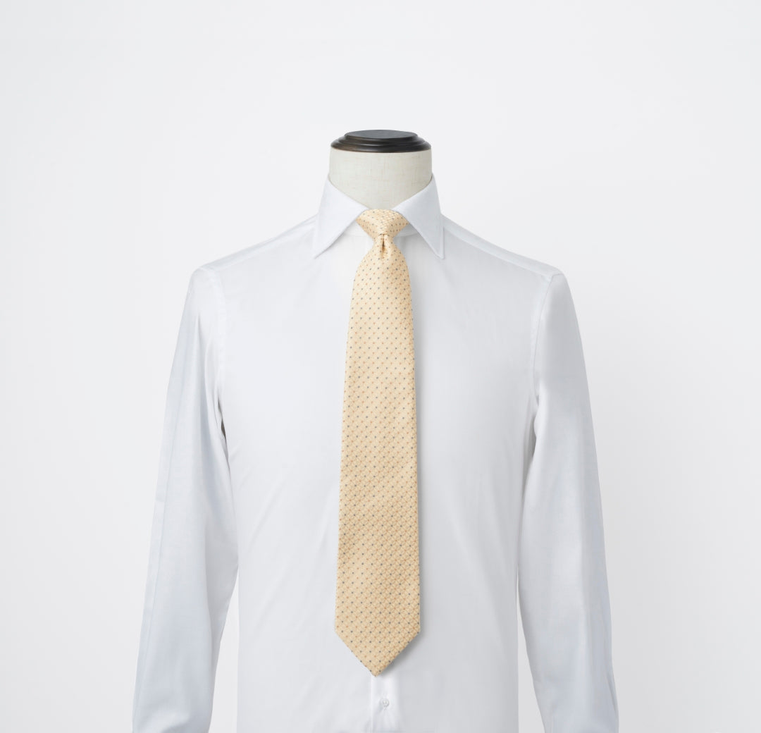 ワンタッチネクタイ タイハング 黄色 イエロー 小紋柄 シャツ着用画