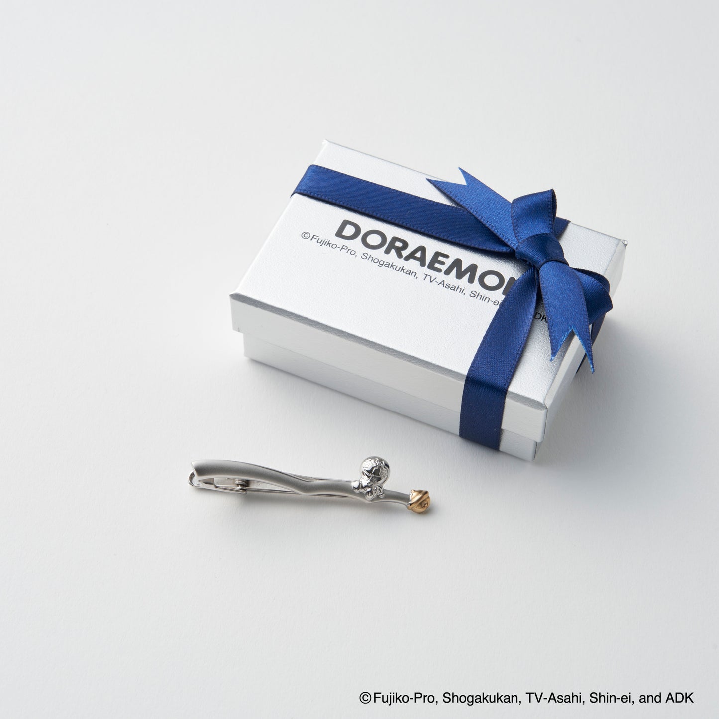 【タイピン】ドラえもん|スズ乗り 無料ギフトラッピング