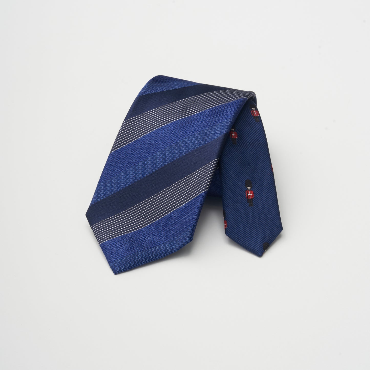 NEW!【ネクタイ】Aquascutum|クレリック ストライプ ロンドンガース