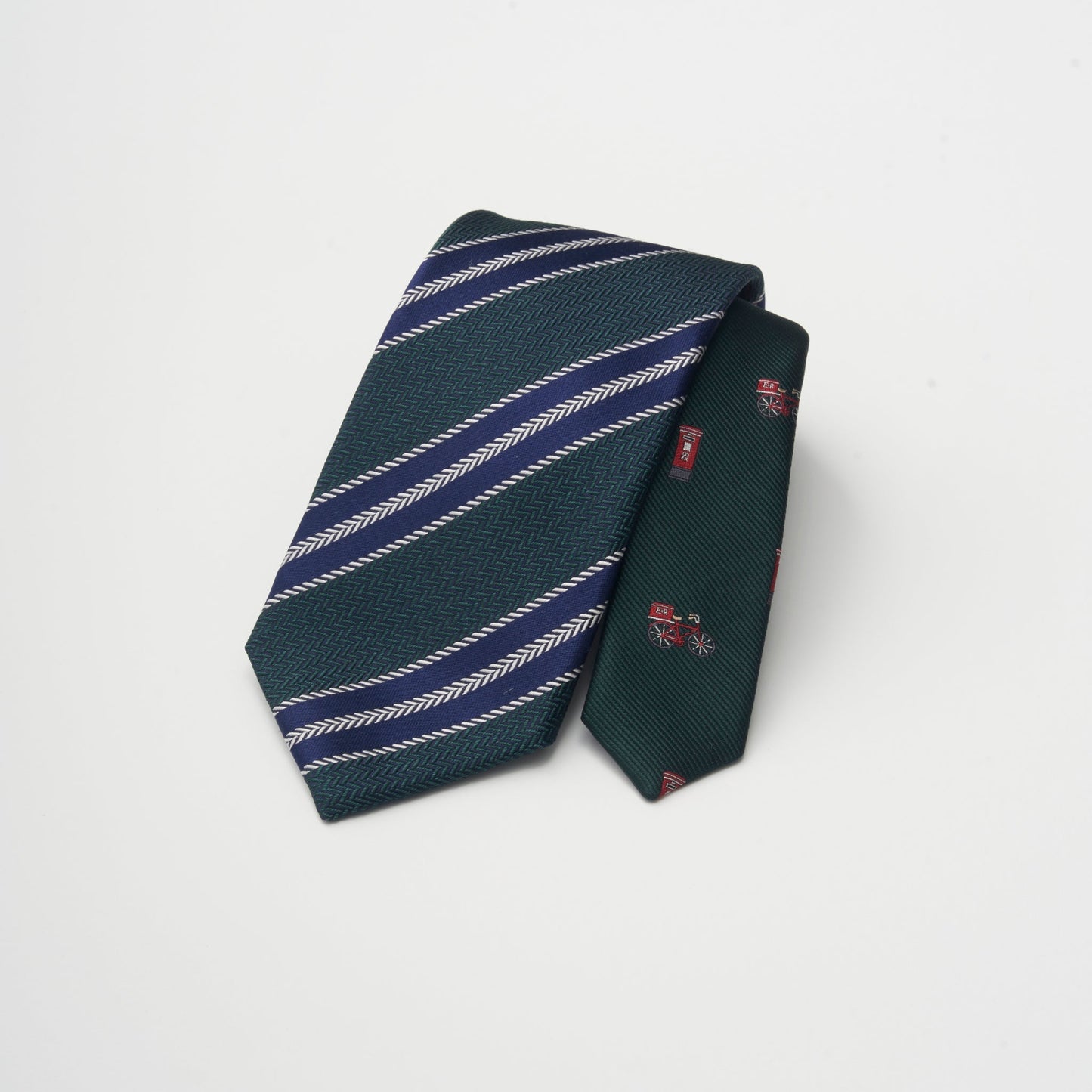 NEW!【ネクタイ】Aquascutum |クレリック ストライプ ロンドンポスト