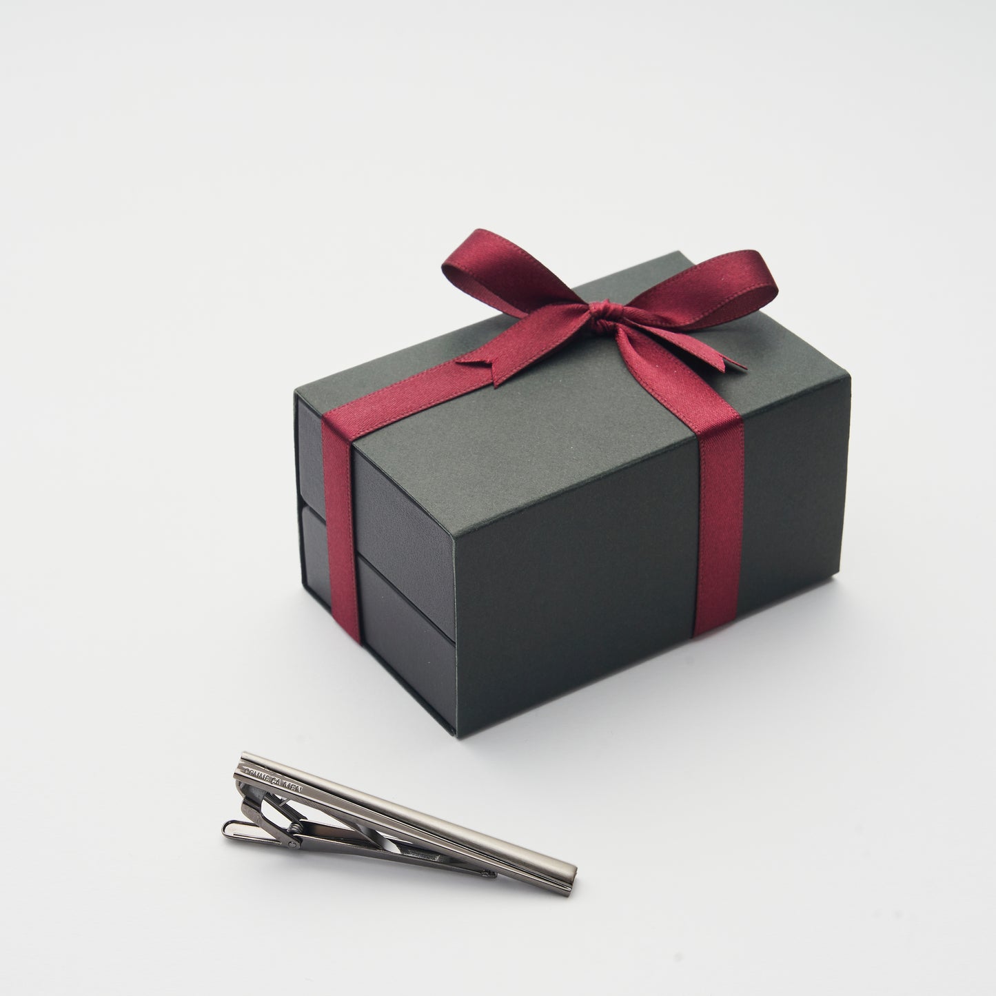 コムサメンタイバー 2カラー切り替え シルバー ギフトボックス