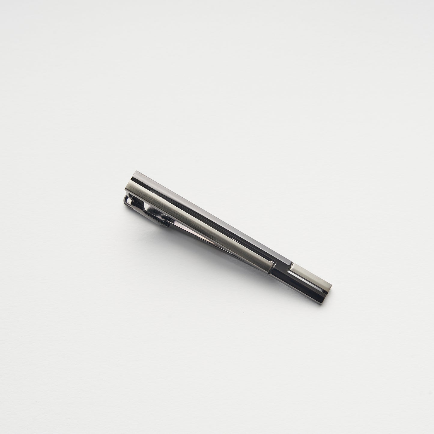 コムサメンタイバー スリット入り 黒