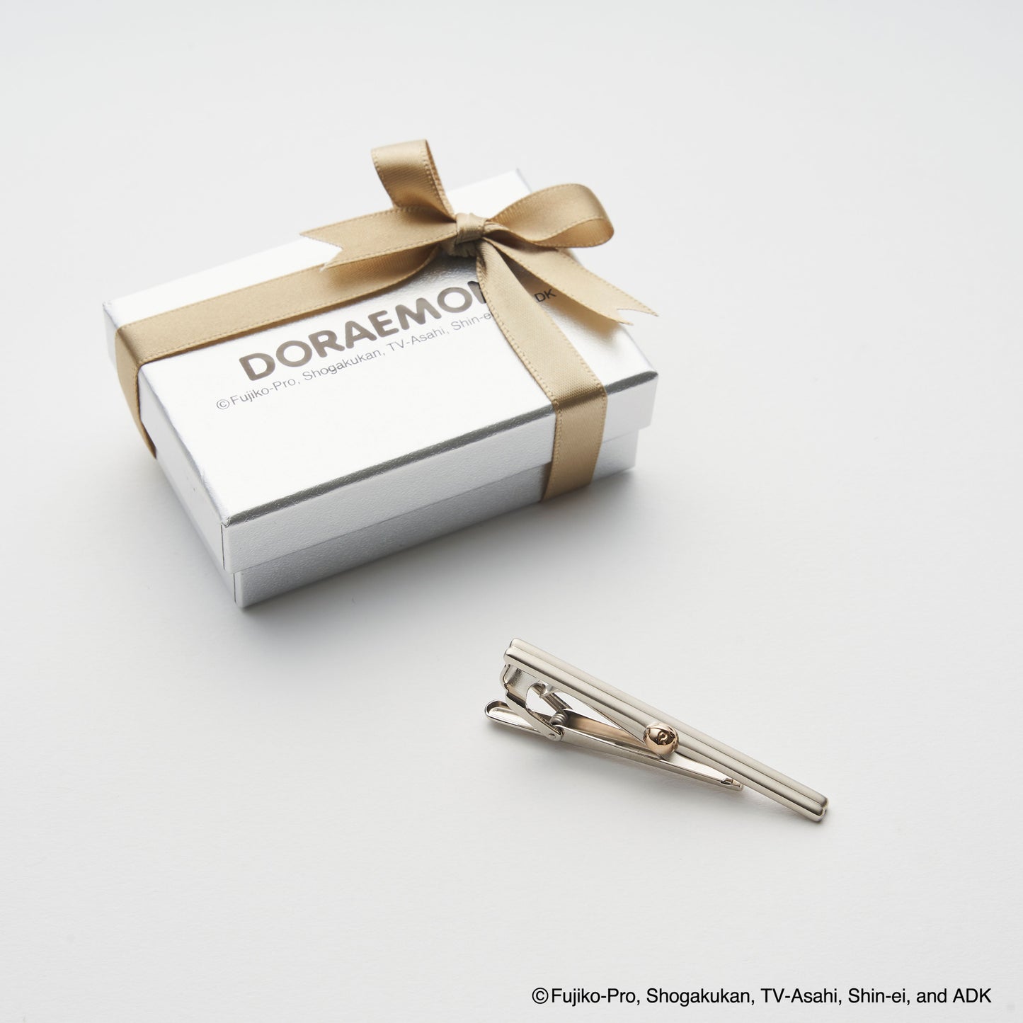 【タイピン】ドラえもん|スズ 無料ギフトボックス