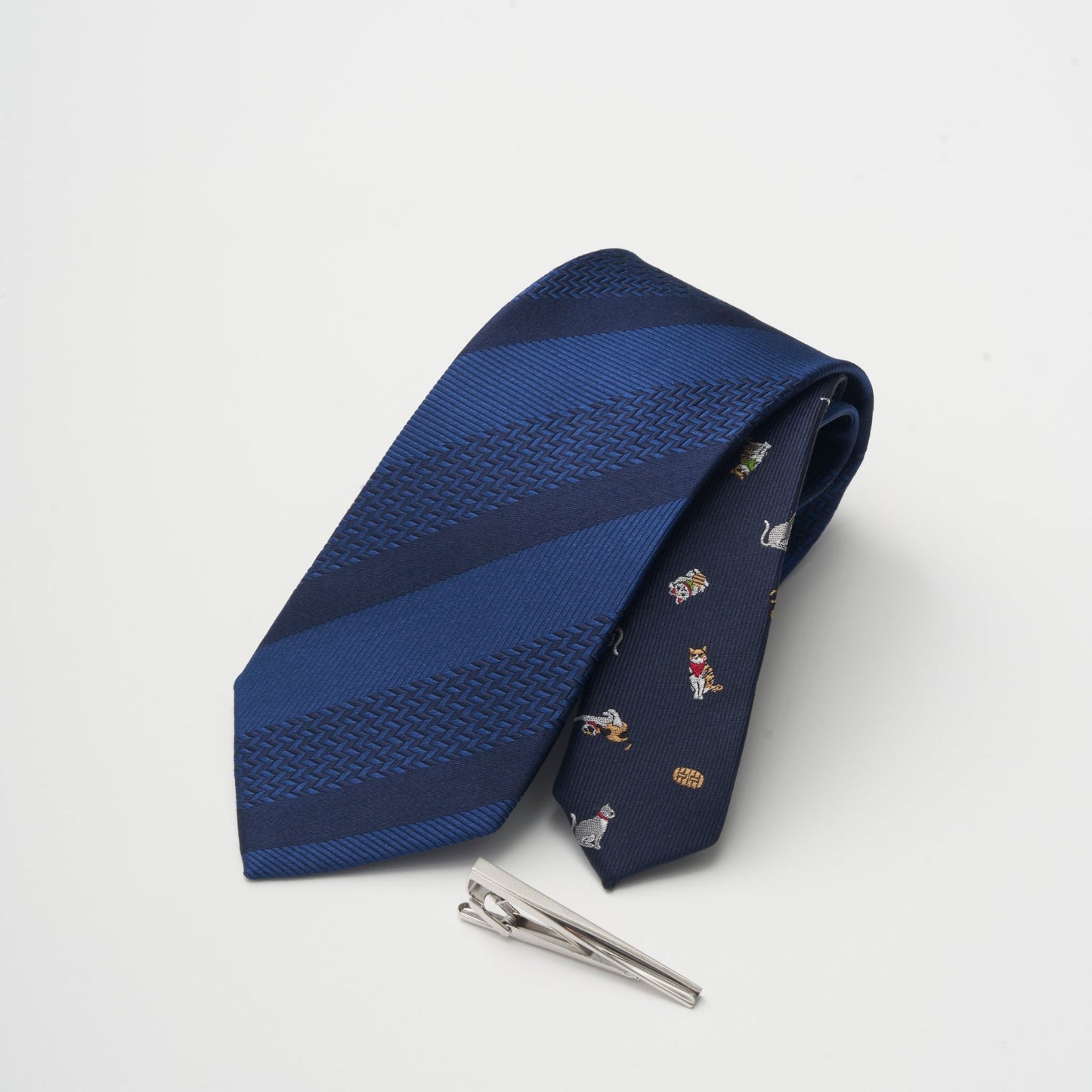 NEW!【ネクタイ】TAKEO KIKUCHI |クレリック タイバーBOXセット 猫