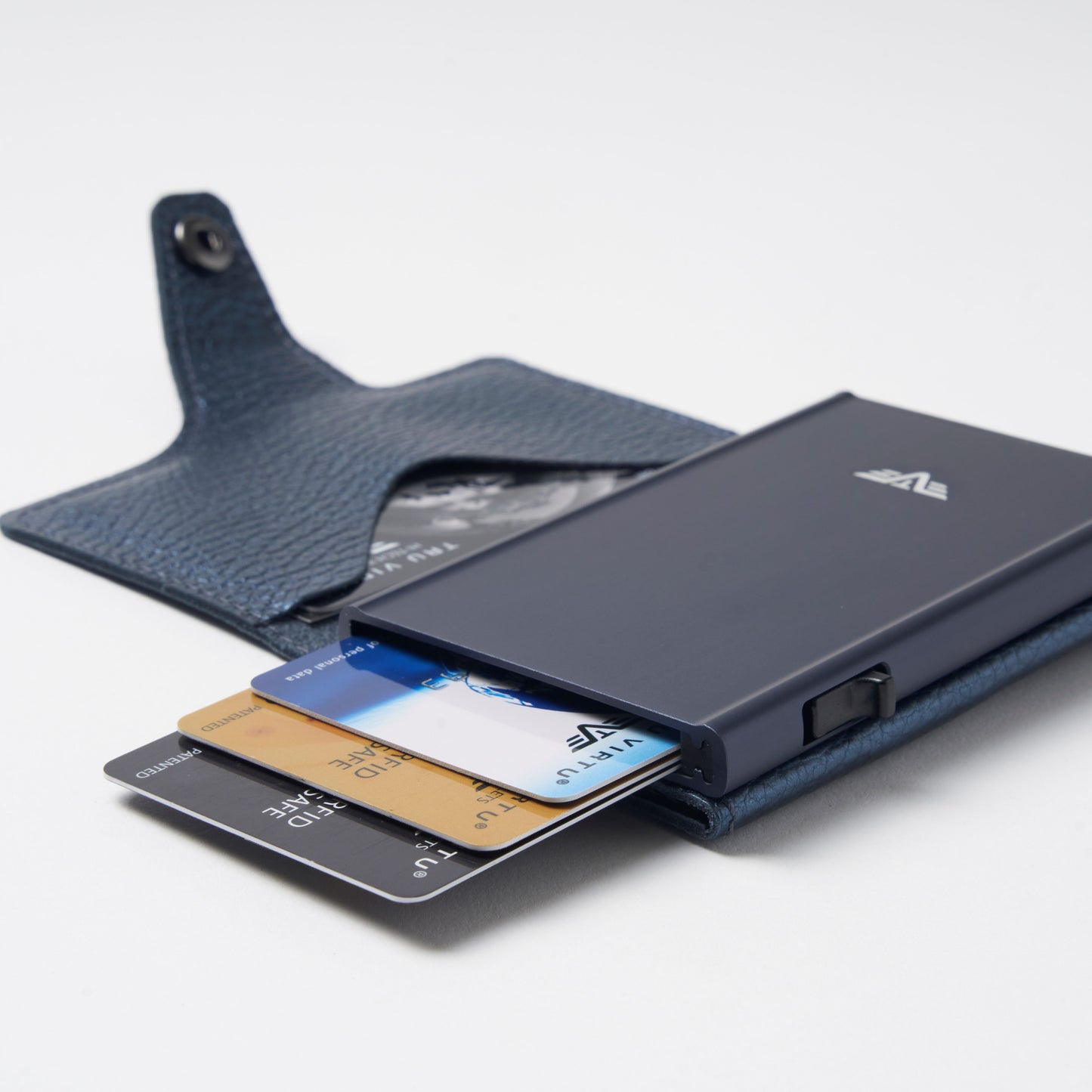 TRU VIRTU Classic Navy Metallic