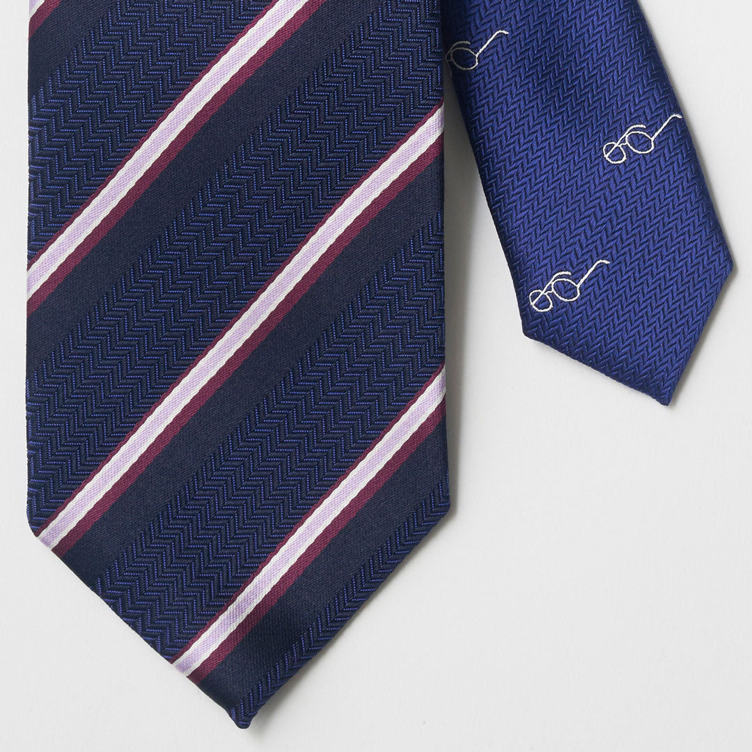 【ネクタイ】TAKEO KIKUCHI｜クレリック ストライプ/メガネ ダークネイビー 剣先アップ