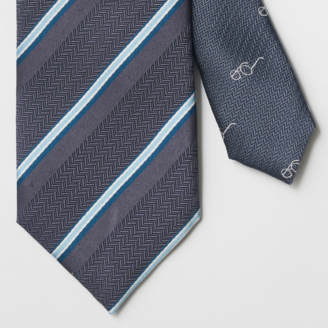 【ネクタイ】TAKEO KIKUCHI｜クレリック ストライプ/メガネ グレー 剣先アップ