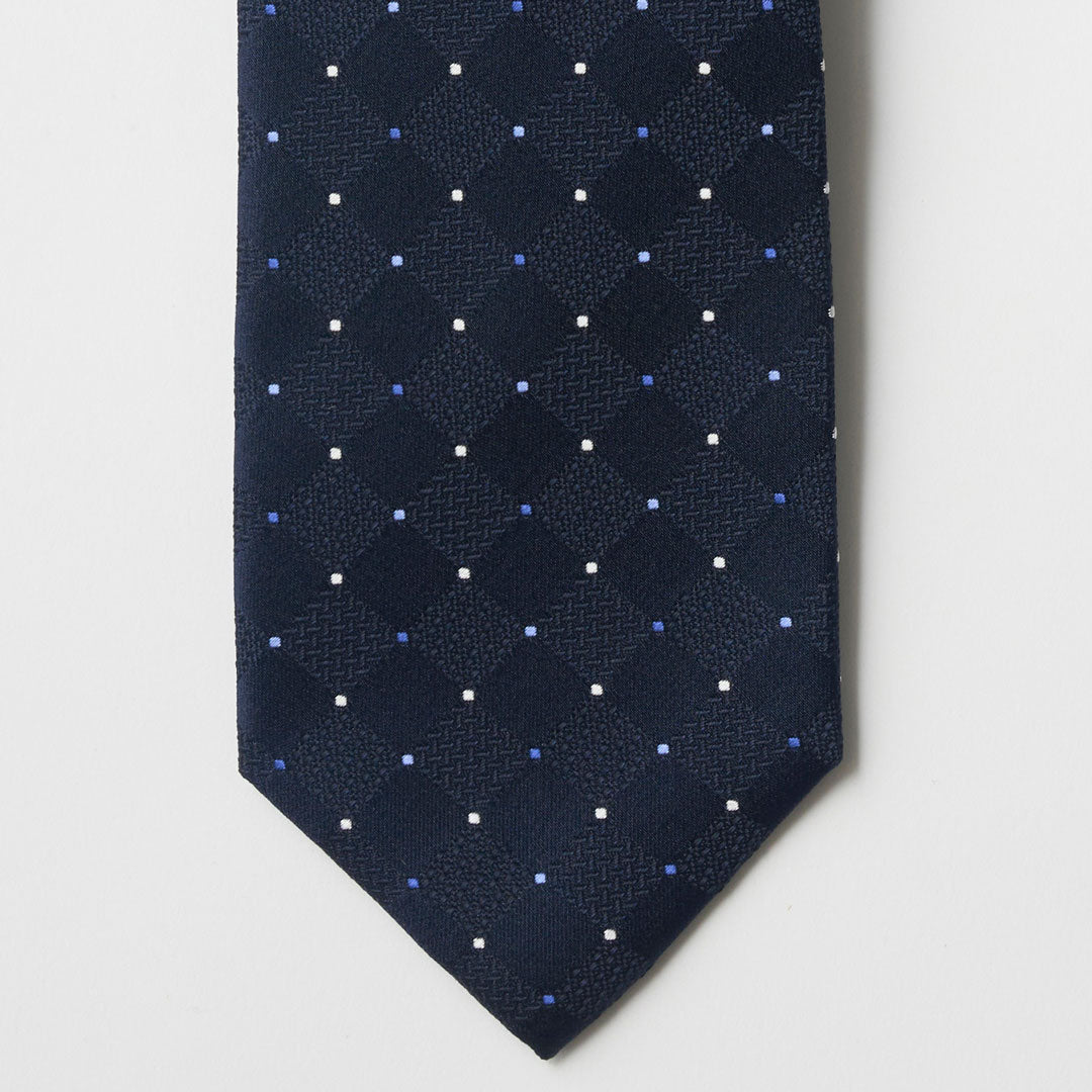 【ネクタイ】TAKEO KIKUCHI｜ドット ミッドナイトネイビー 剣先アップ