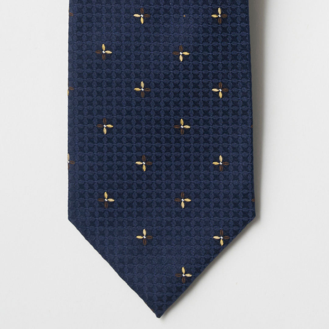 【ネクタイ】TAKEO KIKUCHI｜小紋 ネイビー 剣先アップ