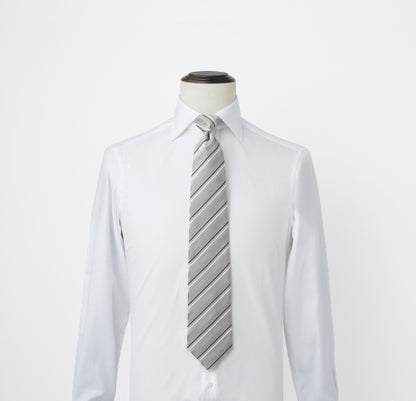 ワンタッチネクタイ タイハング ライトグレー シルバー ストライプ  シャツ着用画
