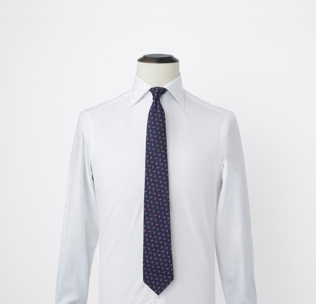 【ネクタイ】EMPORIO ARMANI｜ジオメトリックパターン ネイビー 紺 シャツ着用