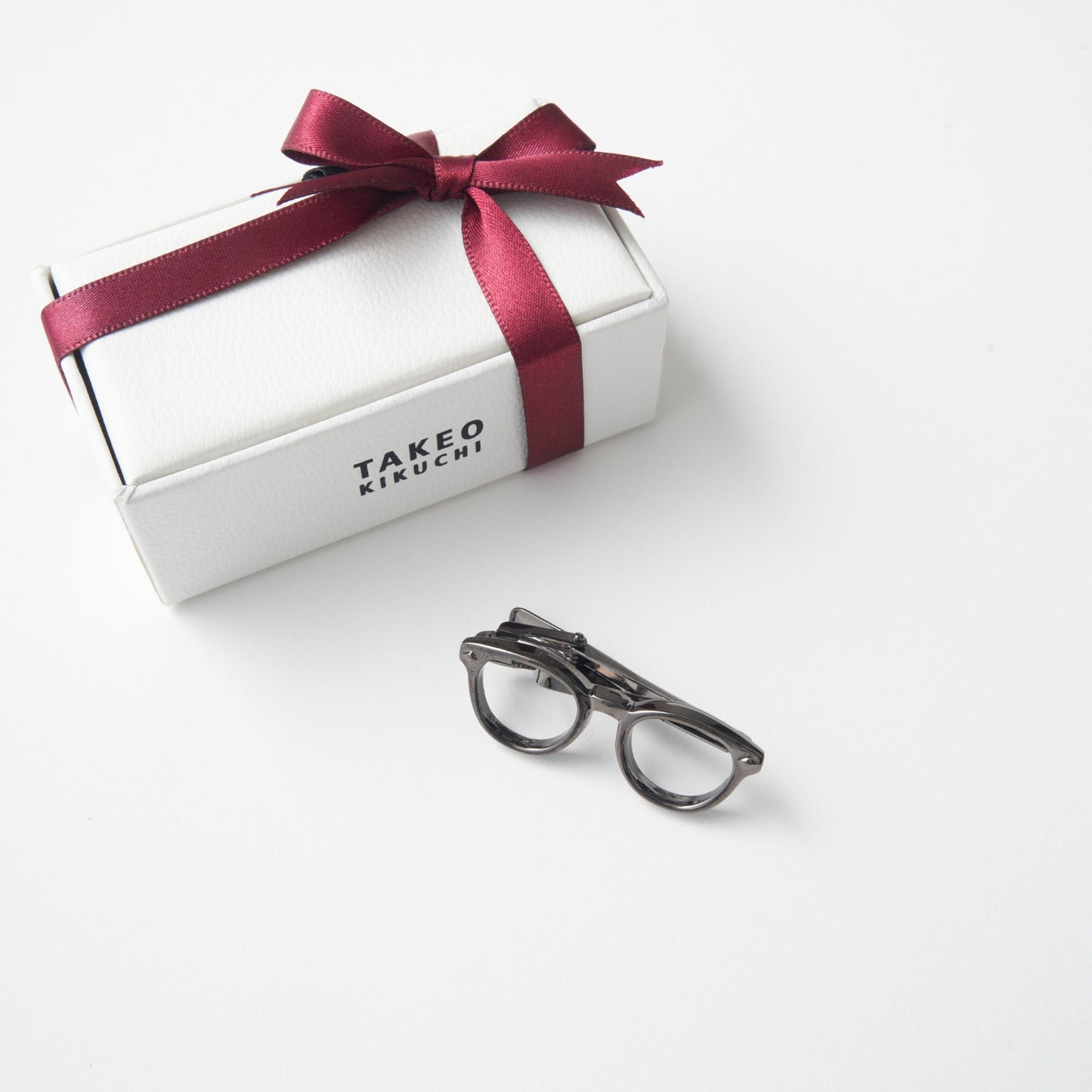 タイバー タケオキクチ メガネモチーフ 黒 ギフトボックス
