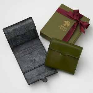 〖財布〗odoru olive label｜Compact Wallet KAKUSHI Cordovan × ALASKA