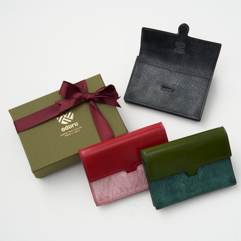 送別や異動のメンズギフトに最適|ODORU OLIVE LABEL コードバンALASKA 名刺入れ KAKUSHI 昇進祝いの革小物