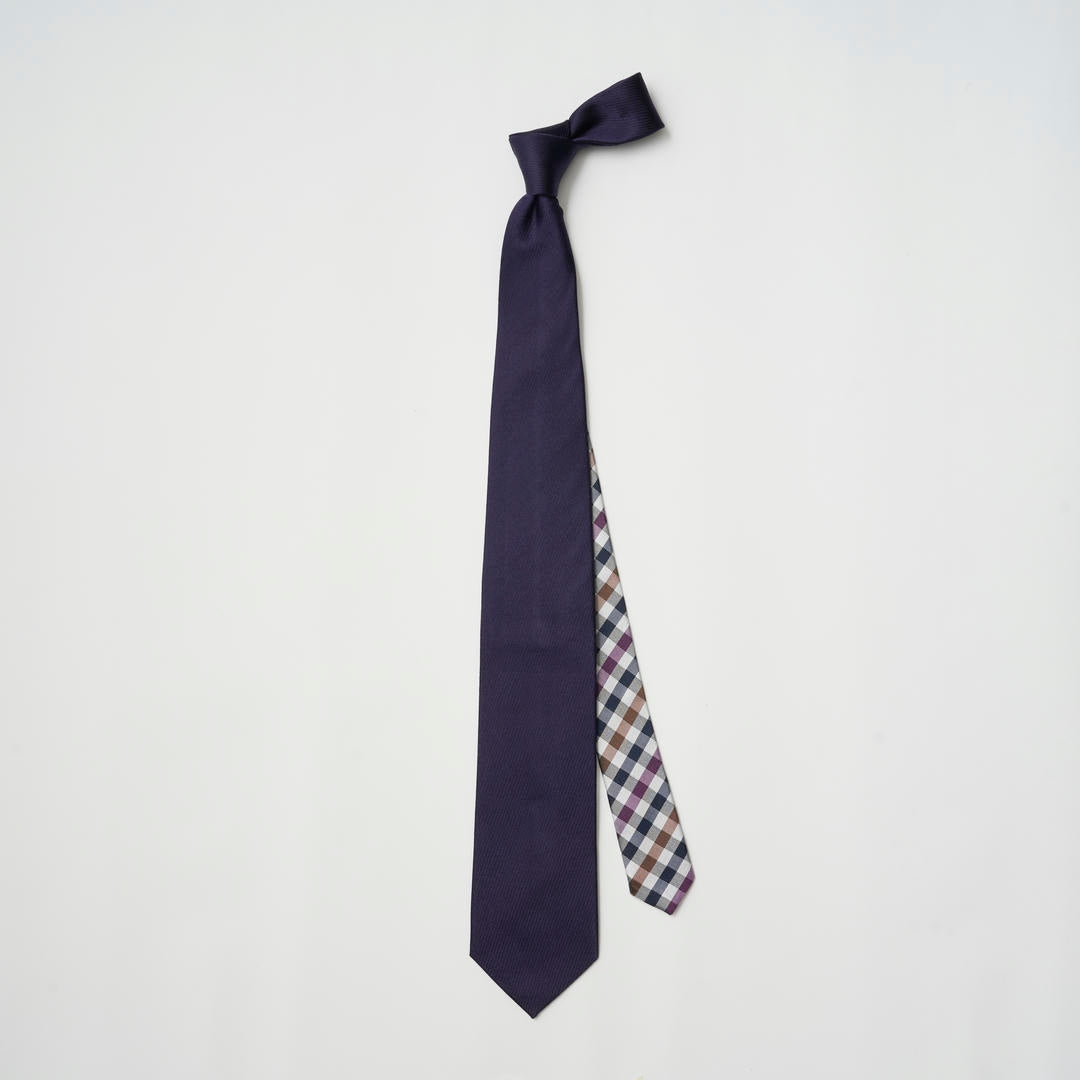 【ネクタイ】Aquascutum ｜175周年企画 ラペルピン BOXセット ギャバジンクラブチェック クレリックタイ ディープパープル 紫