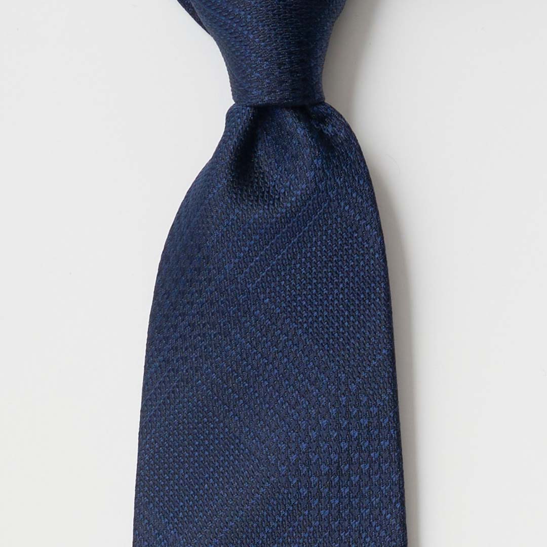 【ネクタイ】Aquascutum｜ ラペルピン BOXセット グレンチェックソリッド/ロンドンモチーフ クレリックタイ ダークネイビー 紺 ノットアップ