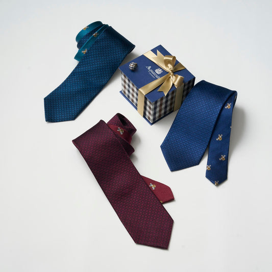 【ネクタイ】Aquascutum｜ ラペルピン BOXセット ハウンドツゥース/テディベアモチーフ クレリックタイ 無料ギフトボックス