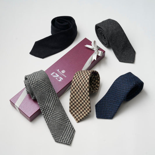 【ネクタイ】Aquascutum ｜175周年企画 DORMEUIL BOXセットBABY ALPACA ネクタイ 専用ギフトボックス