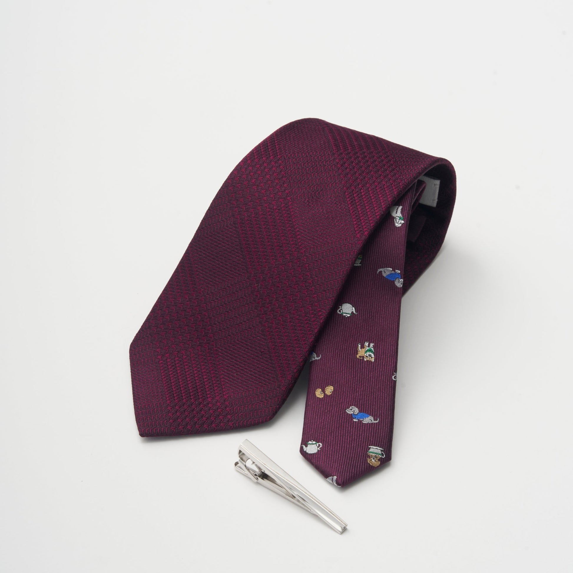 TAKEO KIKUCHI BOXタイバーセット 猫モチーフ ワイン